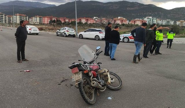 İslahiye'de Otomobil İle Motosiklet Çarpıştı: Bir Ölü