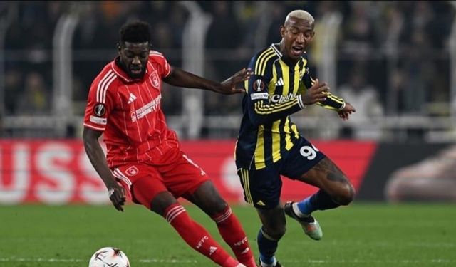 Fenerbahçe : 0-3 : Nottingham Forest