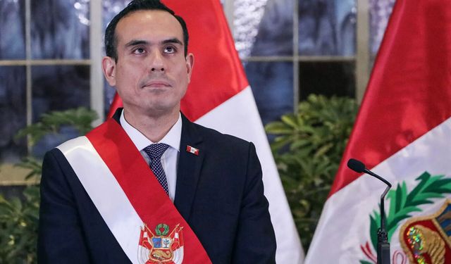 Peru'da geçici Devlet Başkanı Jeri görevden alındı