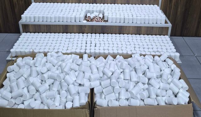 İzmir'de 105 bin 270 sentetik ecza ele geçirildi