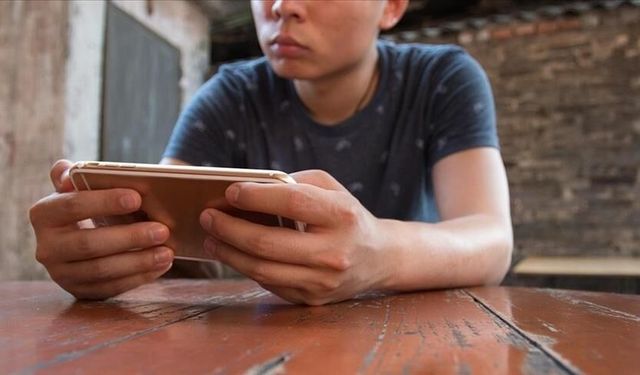 Sosyal Medyaya 15 Yaş Sınırı: Yeni Düzenleme Yolda