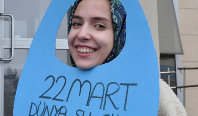 37 öğrenci 'farkındalık' için bir günü sadece 5'er litre suyla geçirdi