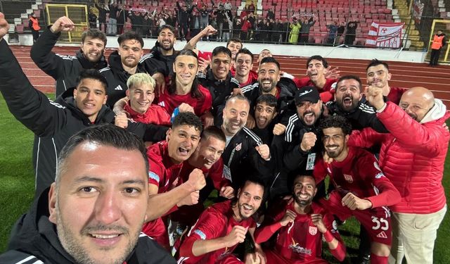 Ayvalıkgücü Belediyespor dört dörtlük