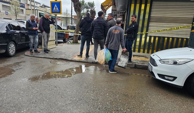 Bismil'de kuyumcu dükkanında çarşaflı soygun girişimi