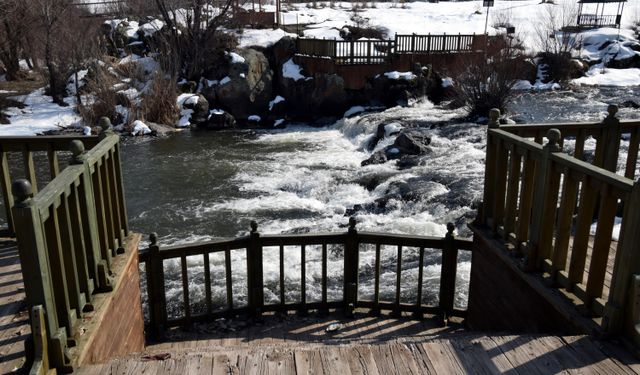 İnci kefali göçünün en çok izlendiği Deliçay'da su seviyesi yükseldi