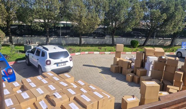 Manisa'da kaçak tütün operasyonunda 5 tutuklama