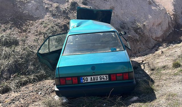 Nevşehir'de şarampole devrilen otomobilin sürücüsü yaralandı