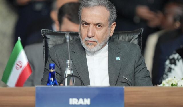 Arakçi: İsrail'in suçları meşru görülürken, İran'ın saldırganlara karşı savunması kınanıyor