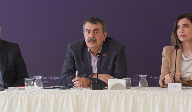 Bakan Tekin 'Anadolu İrfanı Değerleri Kahvaltı Buluşmaları'na katıldı