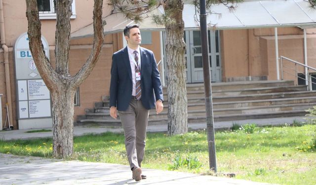 Dünyaya gözlerini açtığı hastaneye başhekim oldu