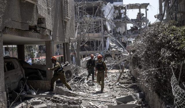 İran: İsrail, demir yolu köprüsüne saldırı düzenledi