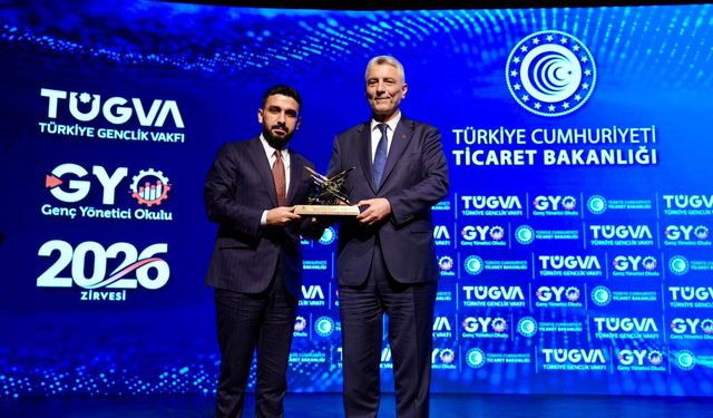 Bakan Bolat, 'TÜGVA Genç Yönetici Okulu 2026 Zirve Programı'na katıldı