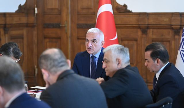 Bakan Ersoy, Türkiye Bankalar Birliği Yönetim Kurulu Toplantısı'na katıldı