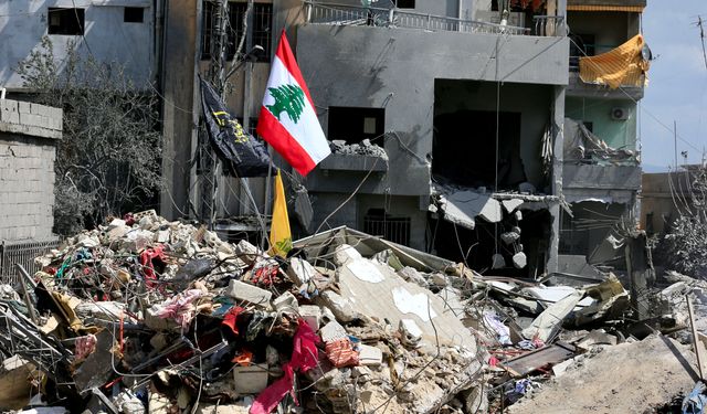 İsrail'in Lübnan'a düzenlediği saldırılarda can kaybı 2 bin 988'e yükseldi