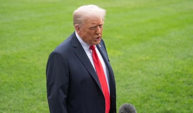 Trump, hava koşulları nedeniyle kabinesiyle Camp David'e yapacağı geziyi erteledi