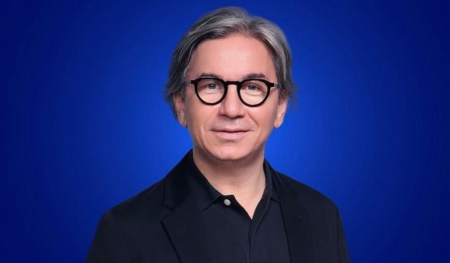 Turkcell'in yeni reklam filminde direksiyonun başına Ata Demirer geçiyor