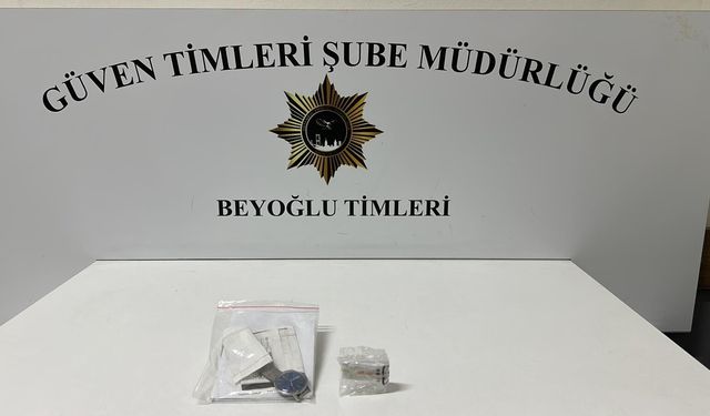 Beyoğlu'nda kargo paketlerini çalan şüpheli yakalandı
