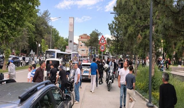 Bursa'daki bıçaklı 'yol verme' kavgasının 5 şüphelisi adliyede