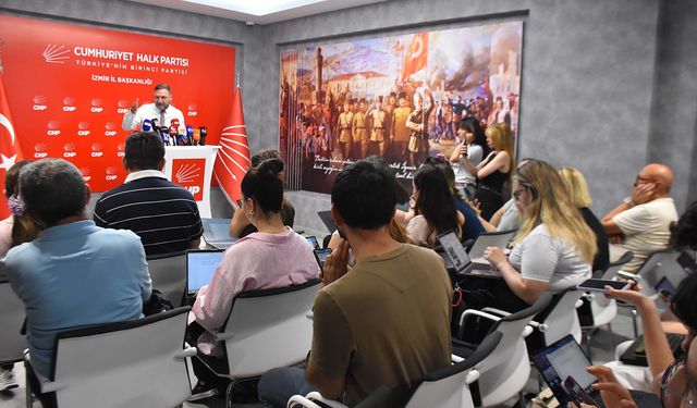CHP İzmir İl Başkanı Gümrükçü: Cemil Tugay'ı yeniden parti saflarına davet ettim