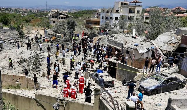 İsrail'in, Lübnan'a düzenlediği saldırılarda hayatını kaybedenlerin sayısı 4 bin 246'ya yükseldi