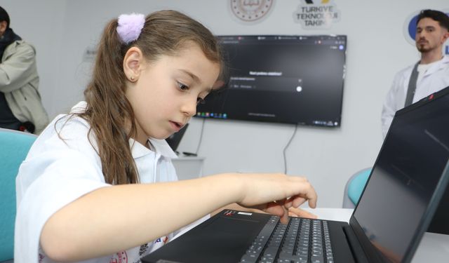 Prof. Dr. Kumcağız: 'Her 5 gençten 1'i derdini yapay zekaya anlatıyor'