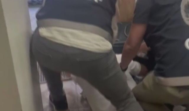 Şişli'de parkta pankart asıp açıklama yapan 7 şüpheli yakalandı