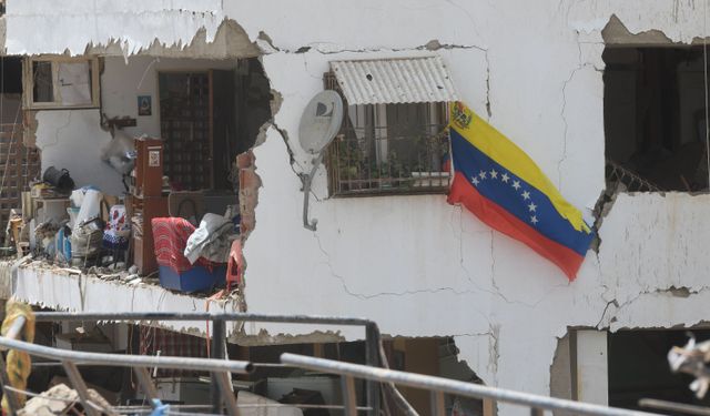 Venezuela'daki depremlerde hayatını kaybedenlerin sayısı 920'ye yükseldi