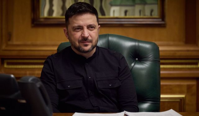 Zelenskiy: Rusya 1800 güdümlü bomba ve 87 füzeyle saldırı düzenledi