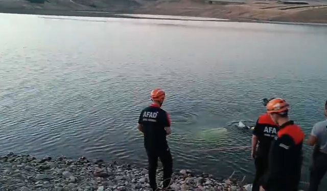Baraj gölünde boğulan Arda'nın cansız bedenine ulaşıldı