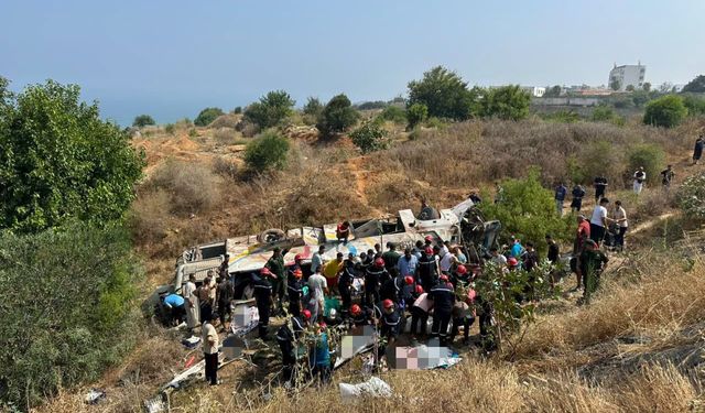 Cezayir'de yolcu otobüsü şarampole yuvarlandı: 25 ölü, 44 yaralı