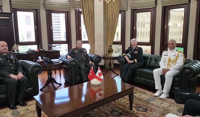 Genelkurmay Başkanı Bayraktaroğlu, Kanadalı mevkidaşı ile görüştü
