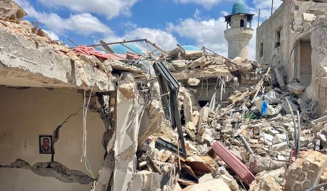 İsrail'in Lübnan'a düzenlediği saldırılarda hayatını kaybedenlerin sayısı 4 bin 333'e yükseldi