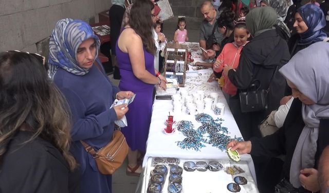 Kıtlama çay, cağ kebabı ve kadayıf dolması rölyef oldu