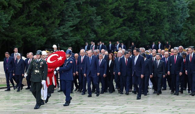 Cumhurbaşkanı Erdoğan, Zafer Bayramı tebriklerini kabul etti