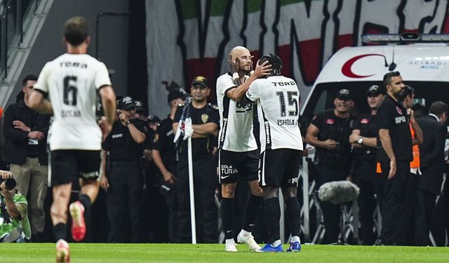 Beşiktaş, UEFA Avrupa Ligi'nde play-off turuna yükseldi