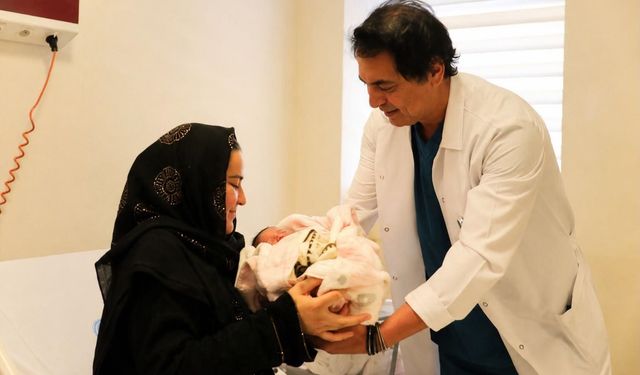 13 yıllık çocuk özlemi, kişiye özel tedavi yöntemiyle son buldu