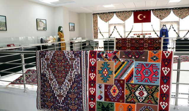3 ilin halı ve kilimleri, 'İlmek İlmek Anadolu' projesi ile yaşatılıyor