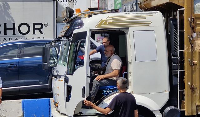 Bağcılar'da haber alamadığı eniştesini çalıştığı kamyonda ölü buldu