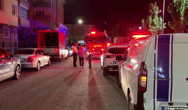 Erzurum'da bir binanın bodrum katında yangın: 6 kişi dumandan etkilendi