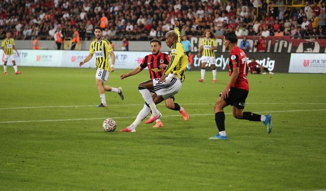 Fenerbahçe sezona puansız başladı: 2-1