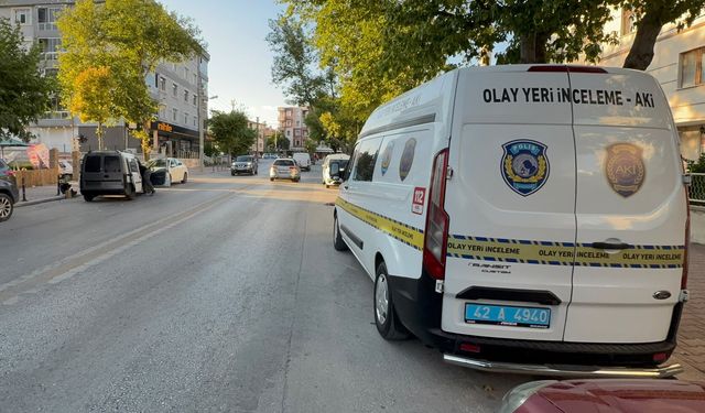 Husumetlisini alacak nedeniyle öldürmüş