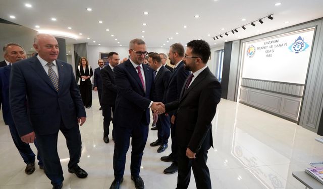 TCMB Başkanı Karahan, ETSO'da ekonomi istişare toplantısına katıldı