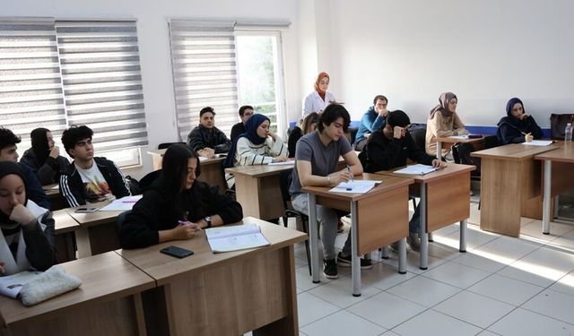 Ümraniye Belediyesi'nden gençlere yönelik projeler
