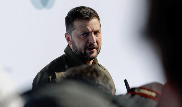 Zelenskiy: Rusya'daki petrol rafinerilerini ve Karadeniz'deki devriye teknelerini vurduk