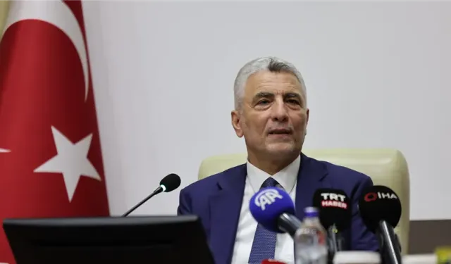 Bakan Bolat: Habur Gümrük Kapımızda 2026'nın günlük TIR çıkış rekorunu kırdık