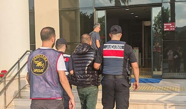 İzmir'de 60 ayrı suçtan aranan hükümlü yakalandı
