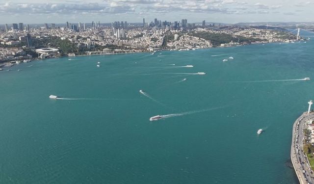 Yağışın ardından turkuaza bürünen İstanbul Boğazı havadan görüntülendi