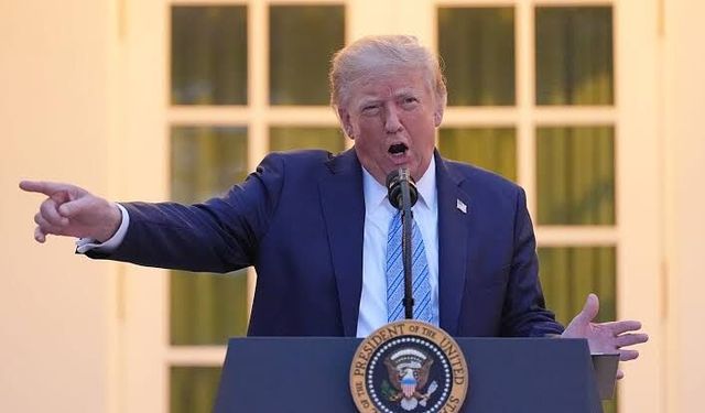 Trump'tan bazı medya kuruluşlarına Beyaz Saray yasağı