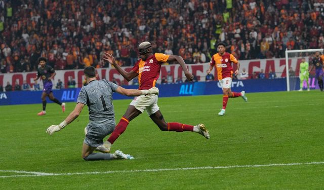Galatasaray : 1-4 : Barcelona