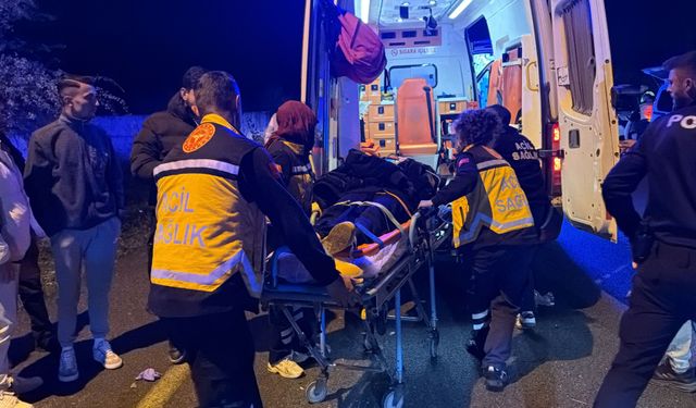 Kütahya'da otomobil takla attı; 1'i ağır 4 yaralı
